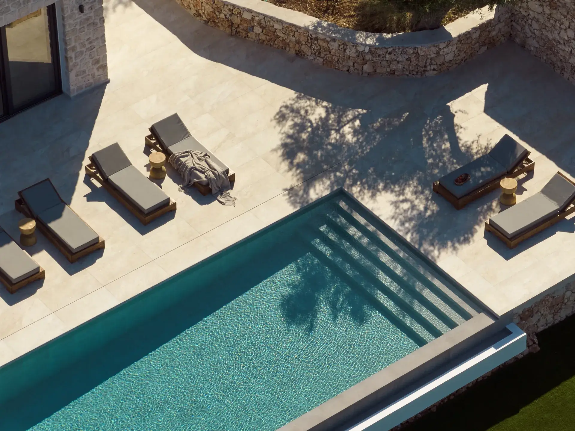 Villas in Agios Nikolaos Zakynthos Located near the charming harbor village of Agios Nikolaos